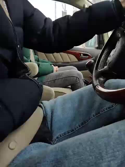 Alex80-201 Cam Model Chat December 22, 2025