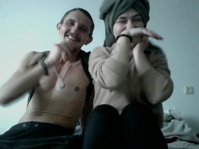 Twolatte1520 Cam Model Chat December 22, 2025