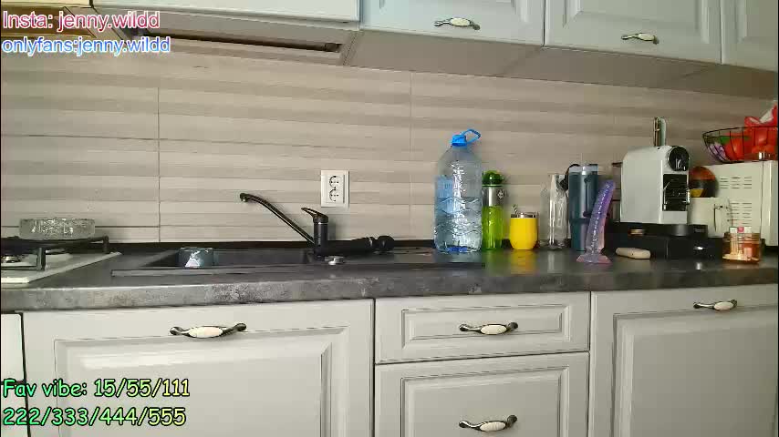 jennywildd Cam Model Chat December 22, 2025
