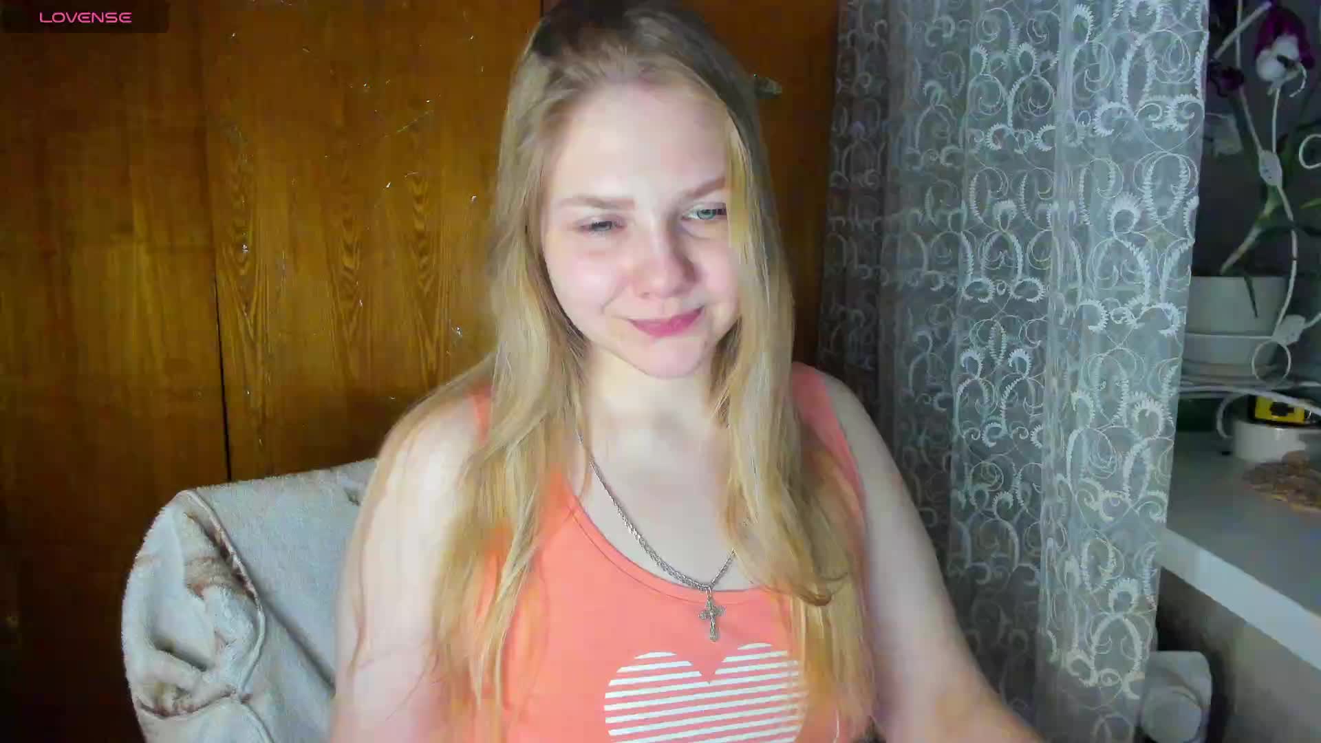 Emma-Frizea Cam Model Chat December 23, 2025