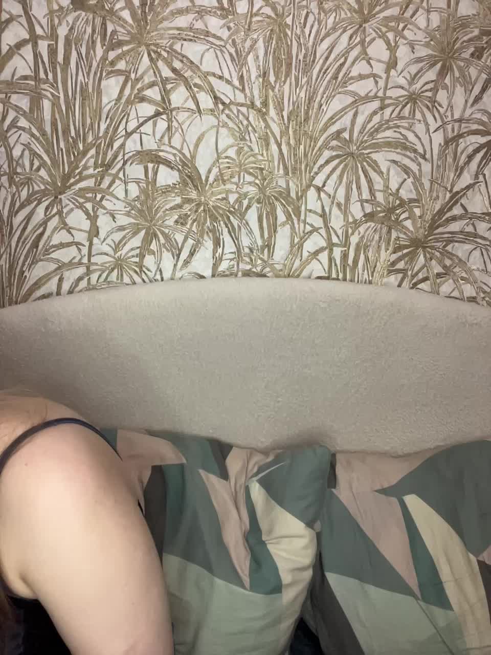 SWEET1SQUIRT Cam Model Chat December 23, 2025