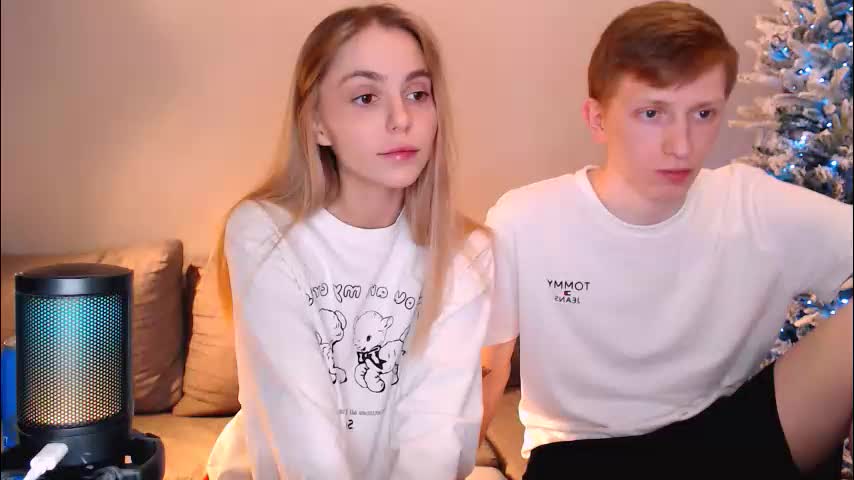 julsweet Cam Model Chat December 23, 2025