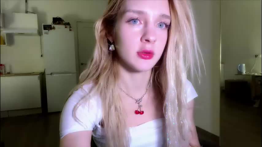 sailormoon666_ Cam Model Chat December 23, 2025