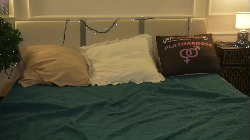 bright_diamonds_054 Cam Model Chat December 23, 2025