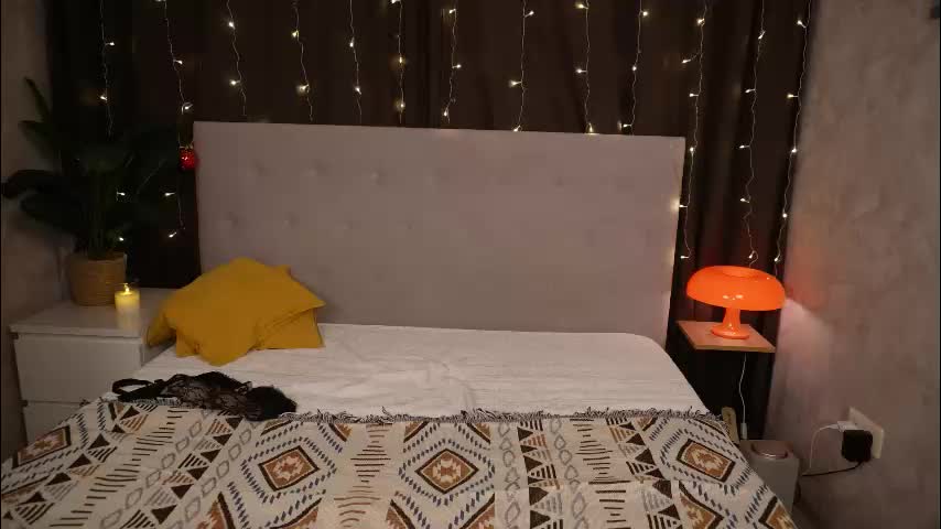 wineandboobs Cam Model Chat December 23, 2025