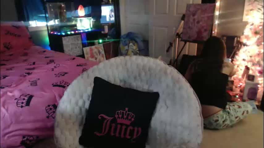 jadelondonxo Cam Model Chat December 23, 2025