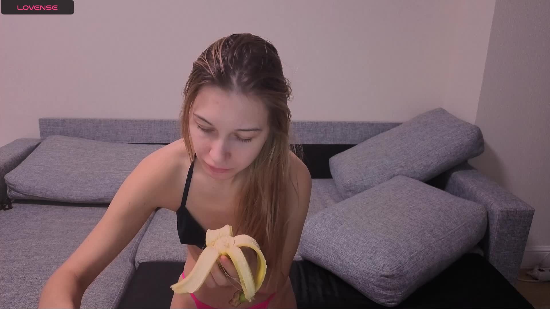 LindaLukas Cam Model Chat December 23, 2025