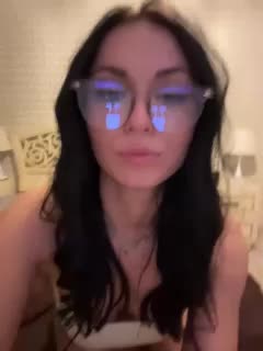 Karoleila_07 Cam Model Chat December 24, 2025