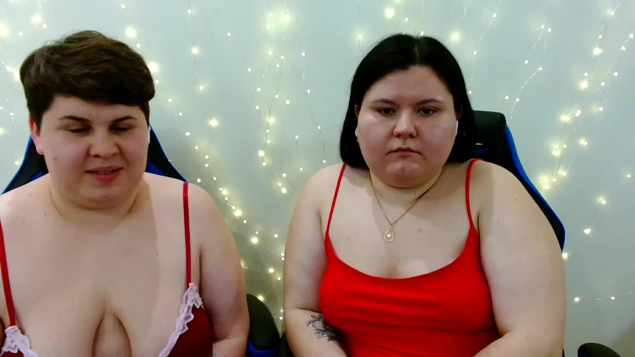 BeckyAndEllen Cam Model Chat December 24, 2025