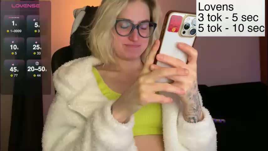 sexy_sweets Cam Model Chat December 24, 2025