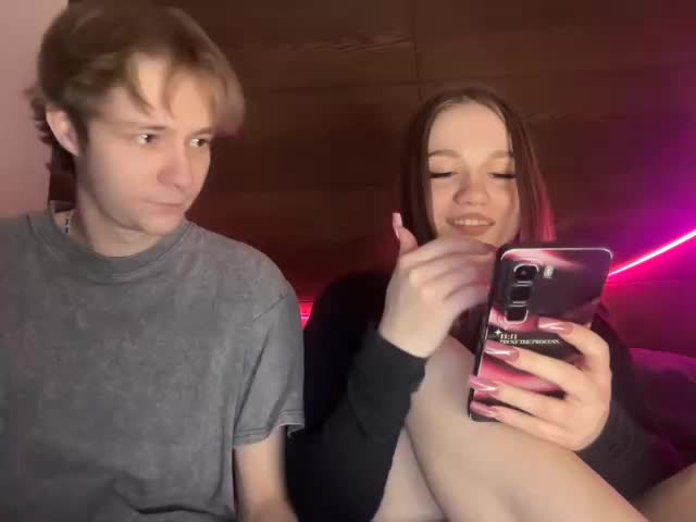 titsDestroy2007 Cam Model Chat December 24, 2025