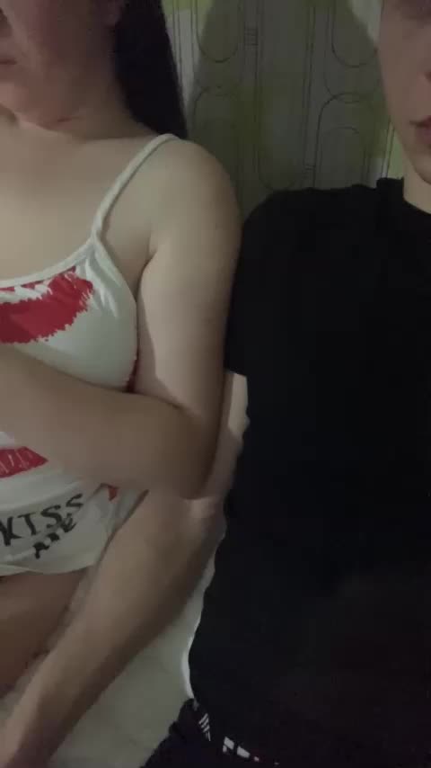 MarinaAnton2121 Cam Model Chat December 24, 2025