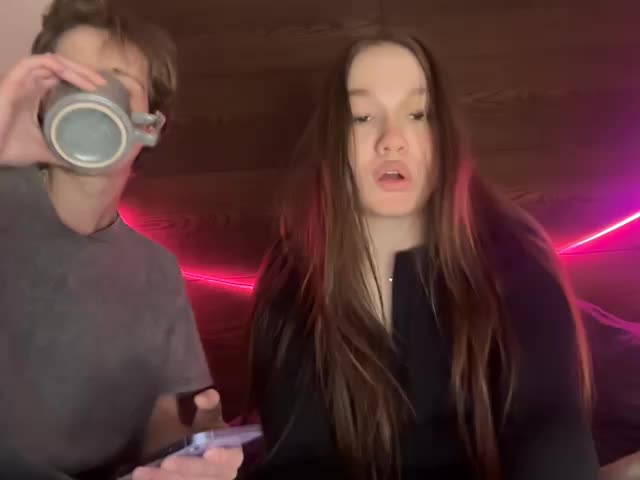 titsDestroy2007 Cam Model Chat December 24, 2025