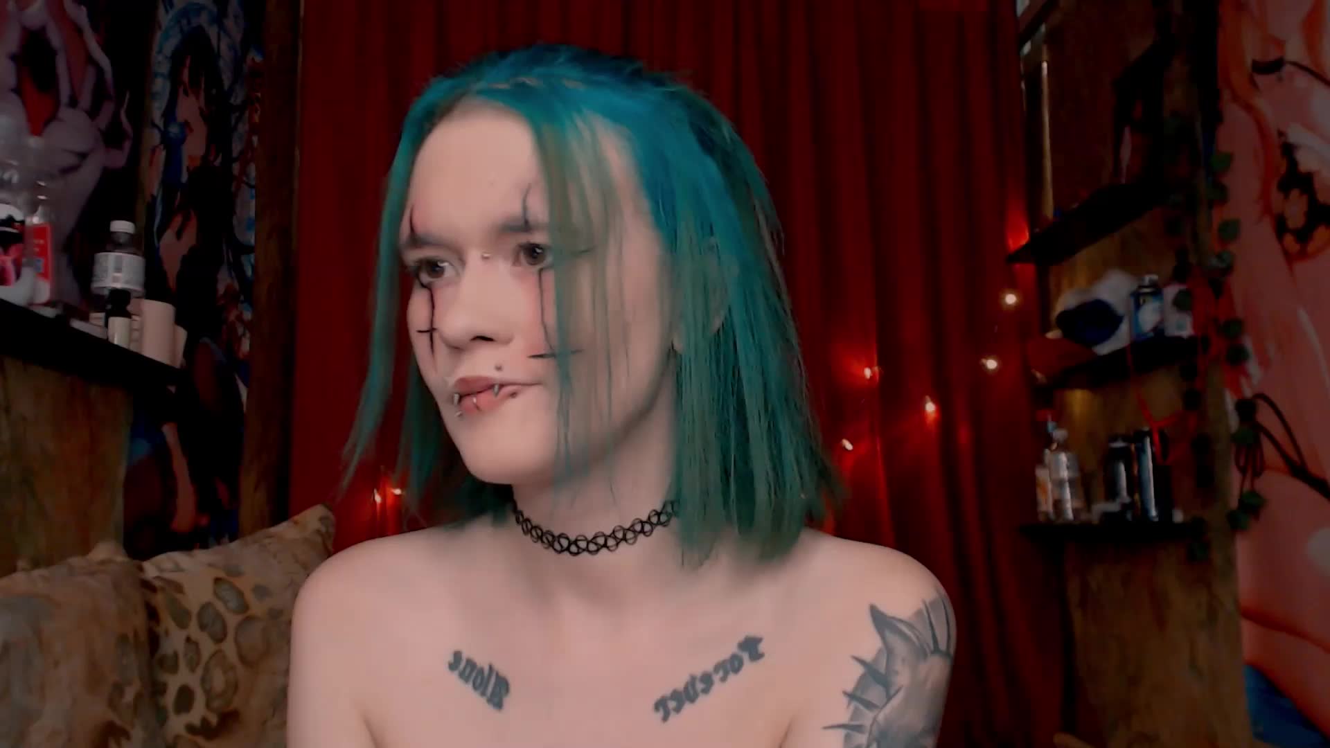 Velvet-and-Venom Cam Model Chat December 24, 2025