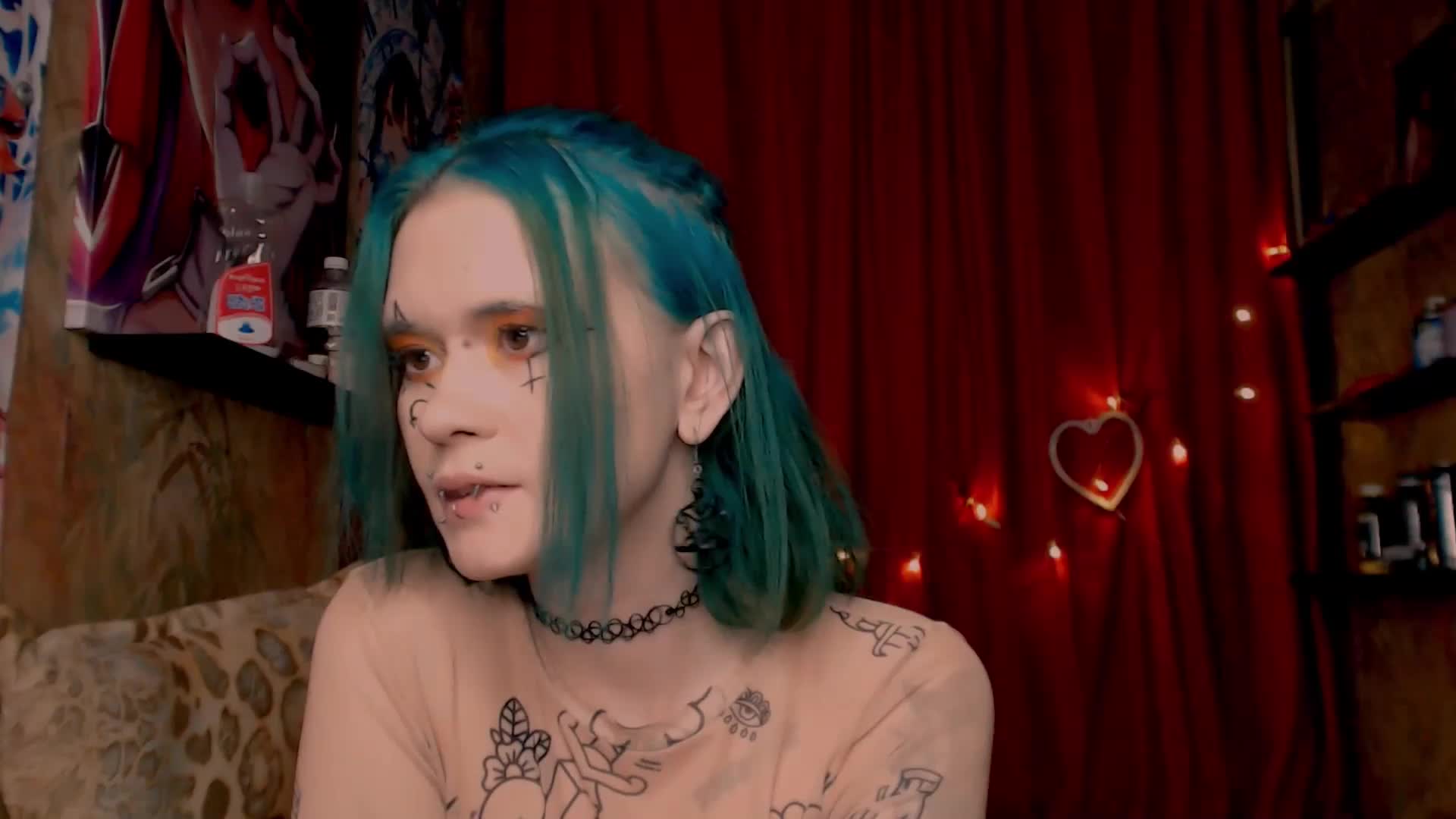 Velvet-and-Venom Cam Model Chat December 24, 2025