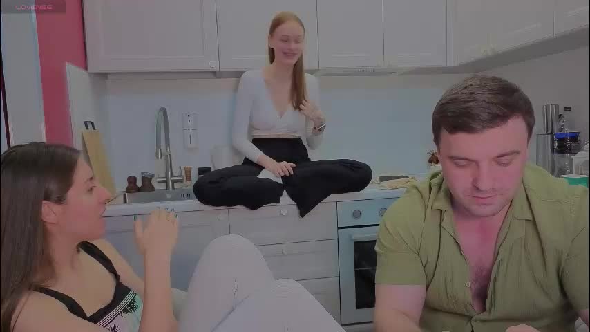 ihavepaws33 Cam Model Chat December 24, 2025