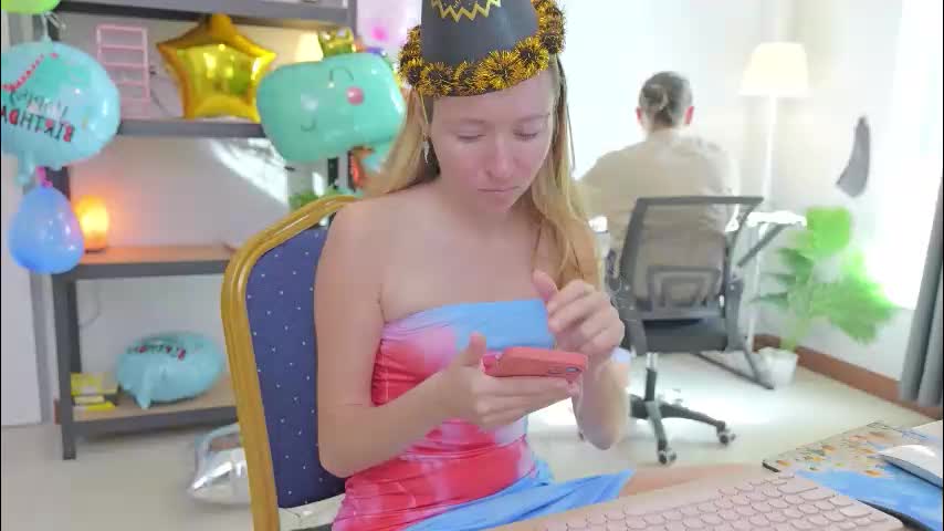 ellcrys Cam Model Chat December 25, 2025