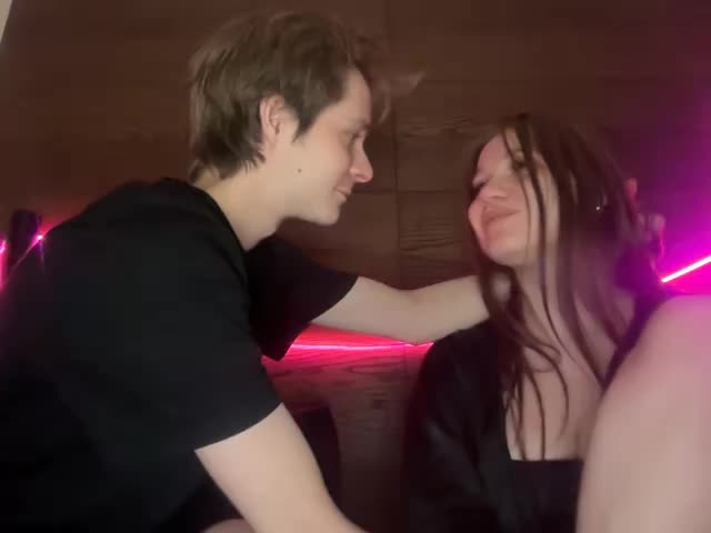 titsDestroy2007 Cam Model Chat December 25, 2025