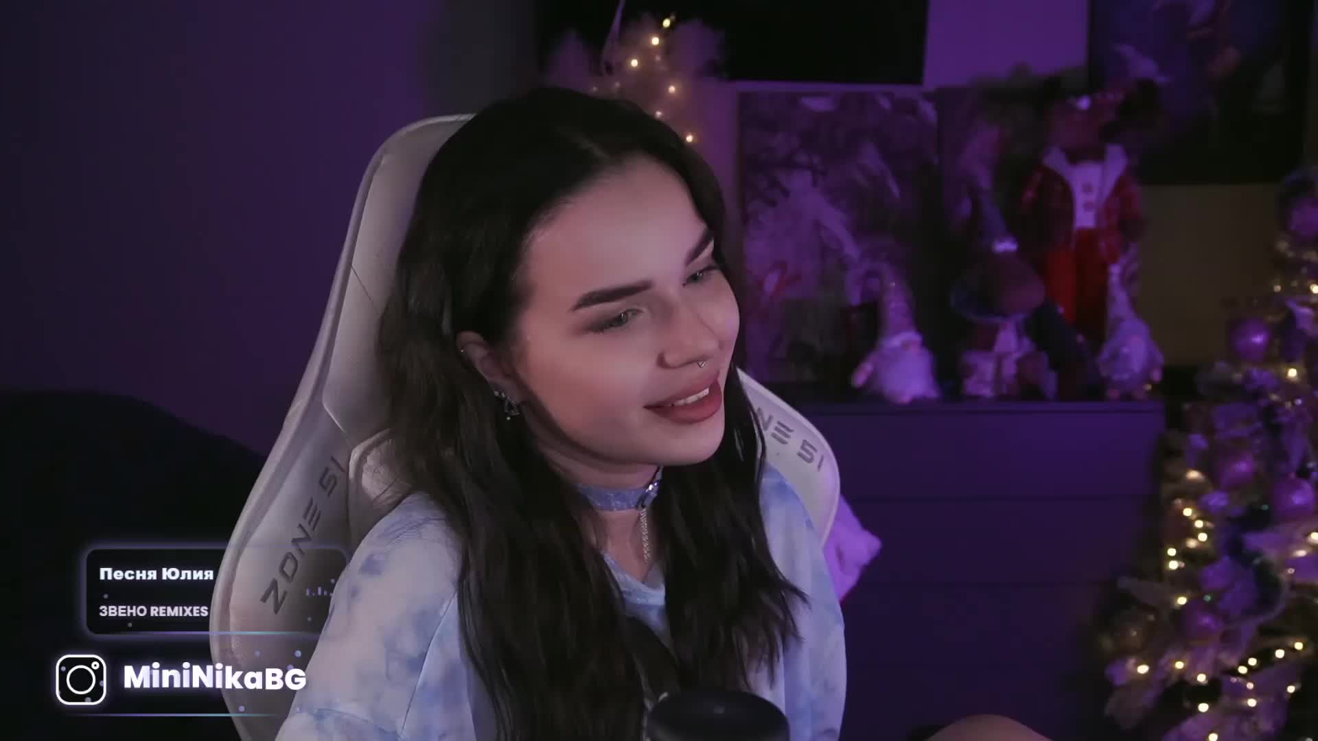 MiniNika Cam Model Chat December 26, 2025