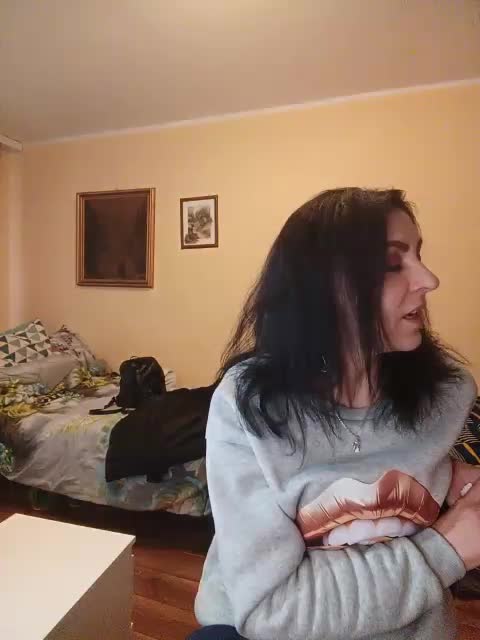 WikiBitch Cam Model Chat December 26, 2025