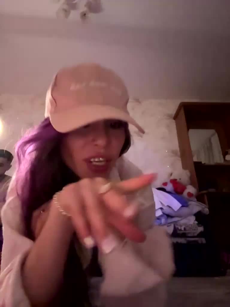 VIP17CoupleDream Cam Model Chat December 26, 2025