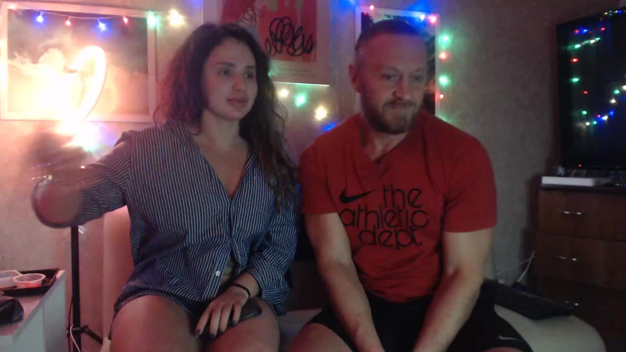 snegohod200 Cam Model Chat December 27, 2025