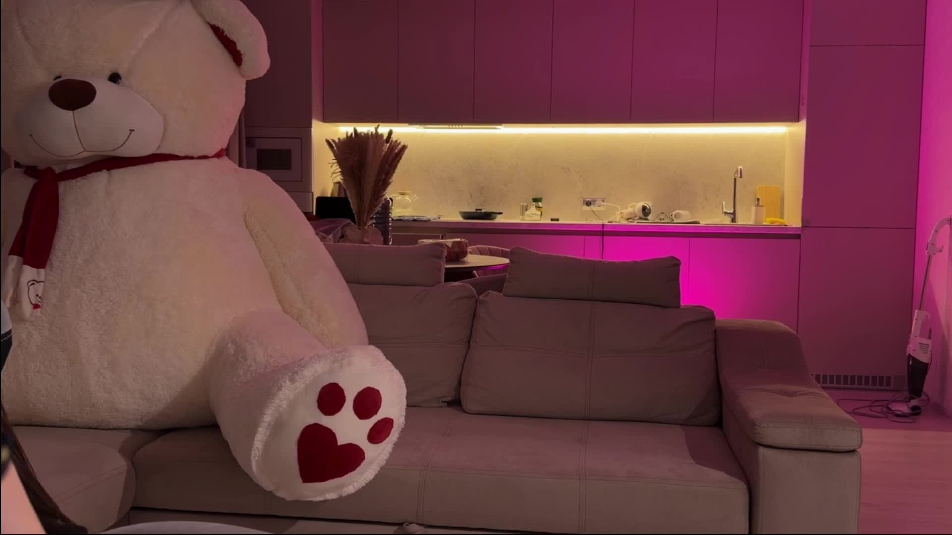 Sofi-Mi Cam Model Chat December 27, 2025