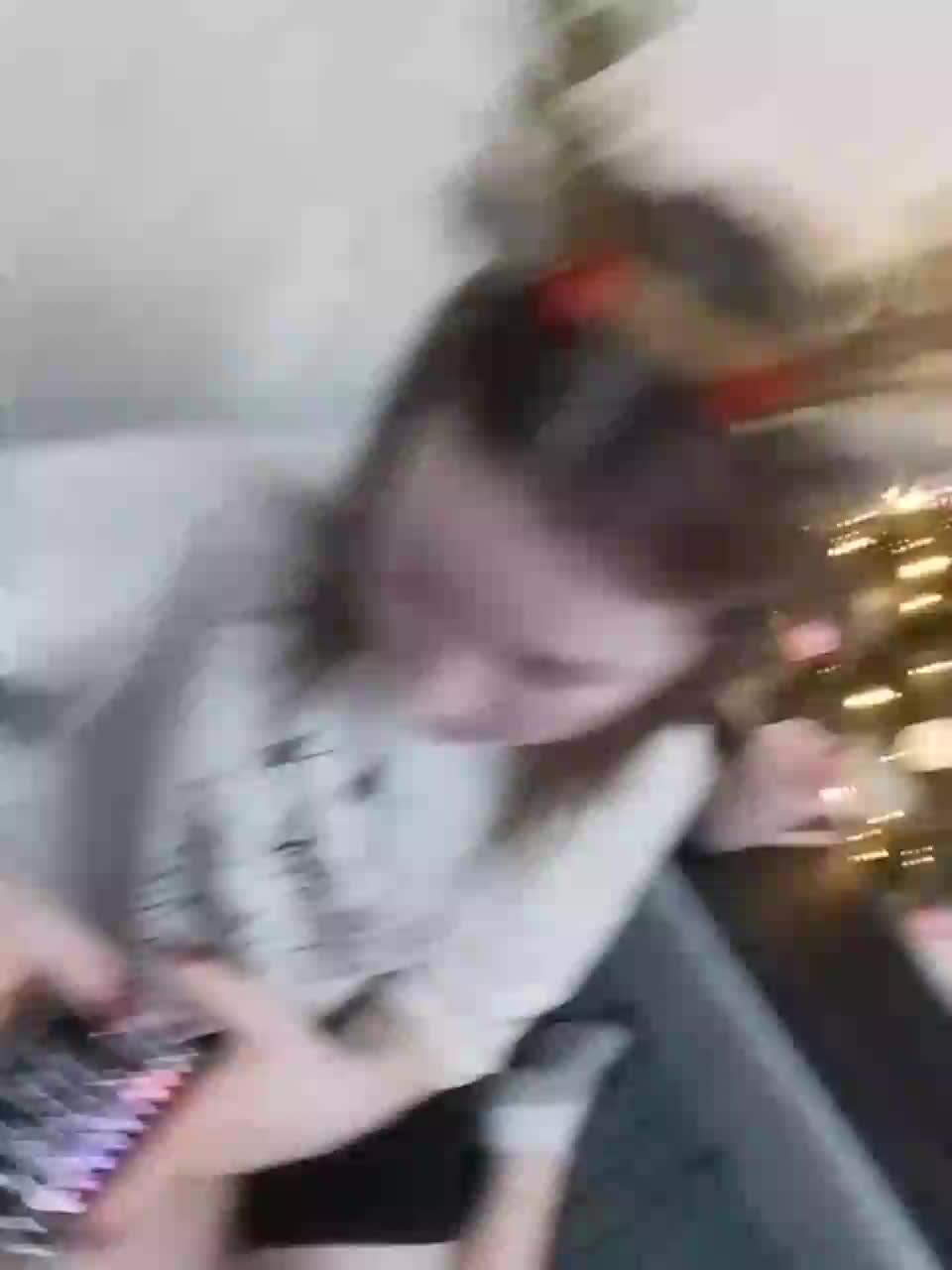 cutesmiles Cam Model Chat December 27, 2025