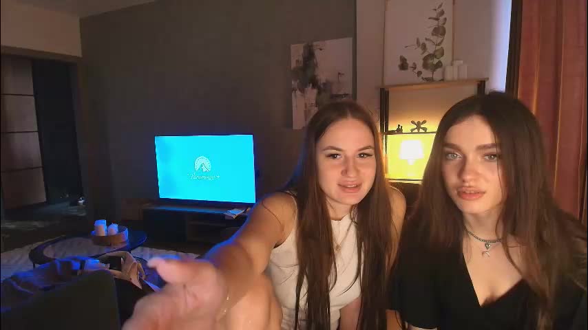 caressyourself Cam Model Chat December 28, 2025