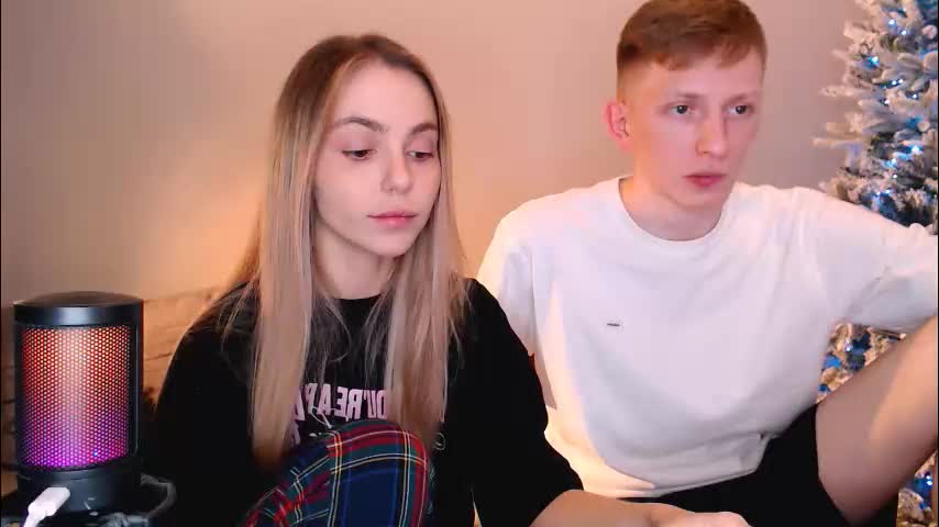 julsweet Cam Model Chat December 28, 2025