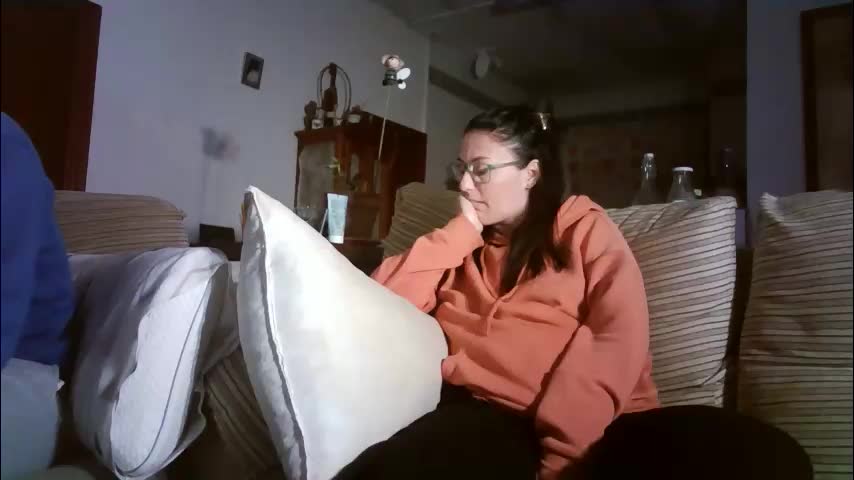 lolahueso Cam Model Chat December 28, 2025