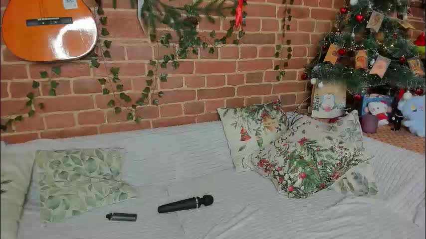 yami_yami_yami Cam Model Chat December 28, 2025