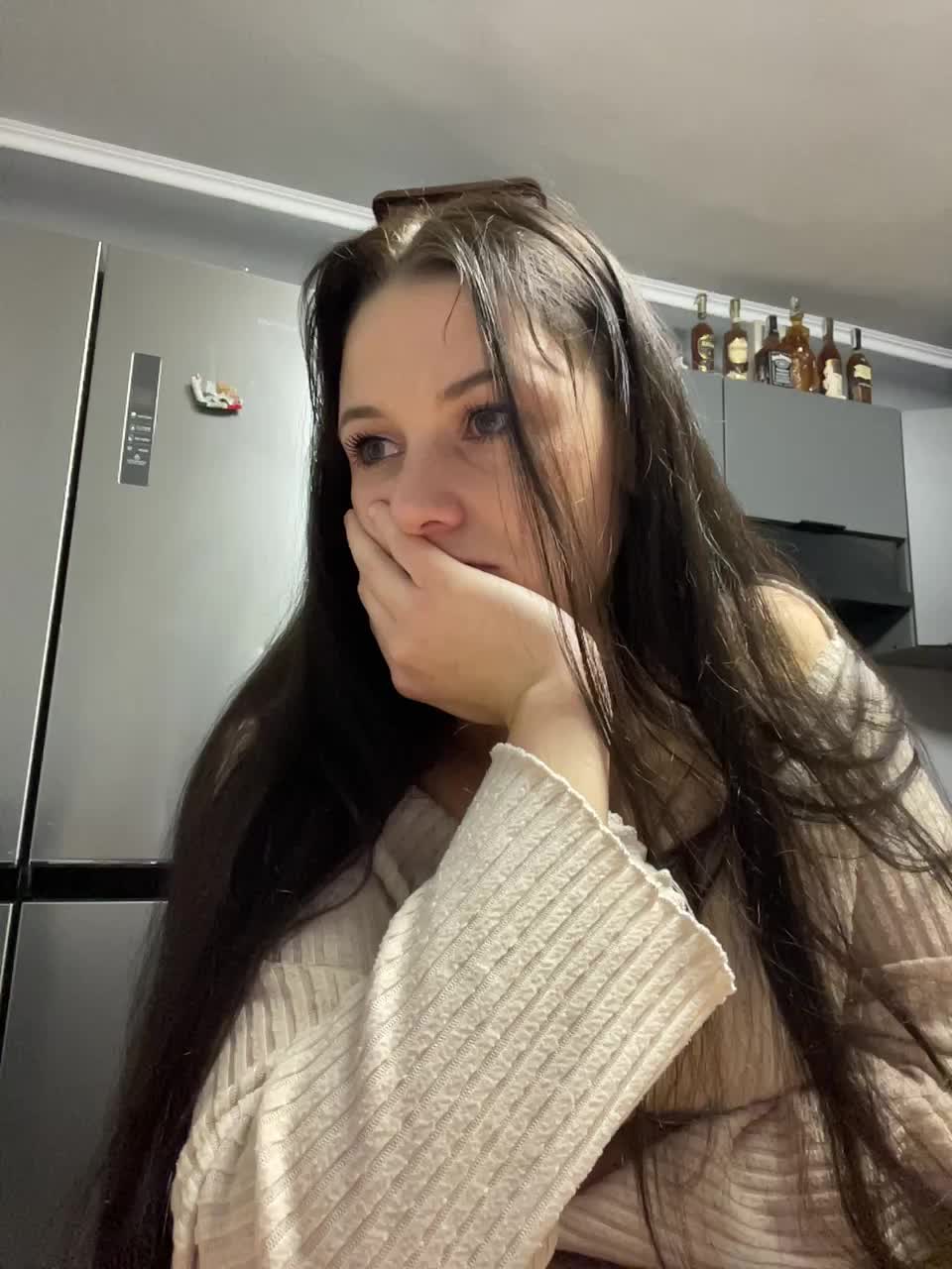 Potifays Cam Model Chat December 28, 2025