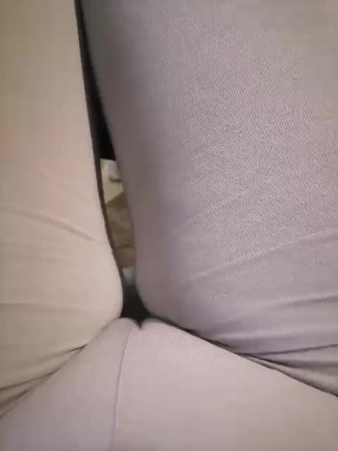 -Tiffany- Cam Model Chat December 28, 2025