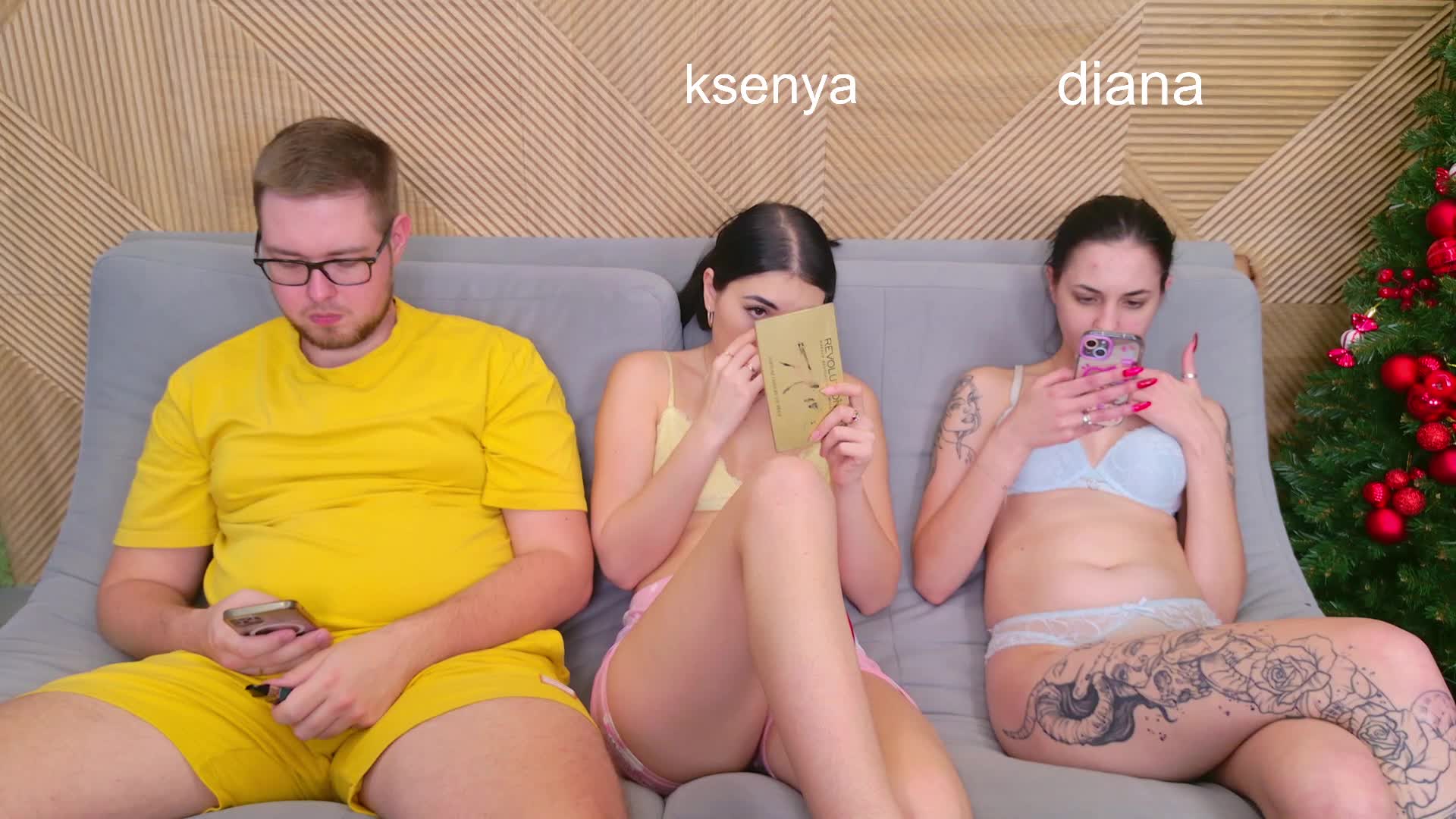 WebcamSlut Cam Model Chat December 28, 2025