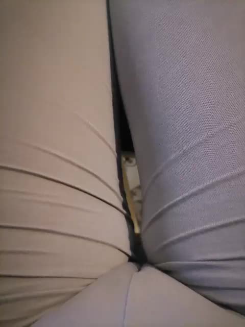 -Tiffany- Cam Model Chat December 29, 2025