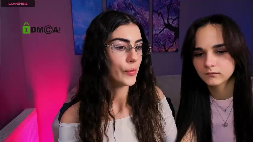 ariana_ross7 Cam Model Chat December 30, 2025