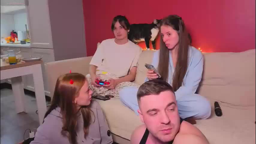 ihavepaws33 Cam Model Chat December 30, 2025