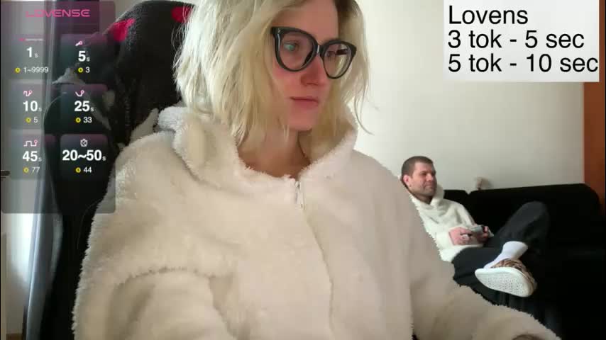 sexy_sweets Cam Model Chat December 30, 2025
