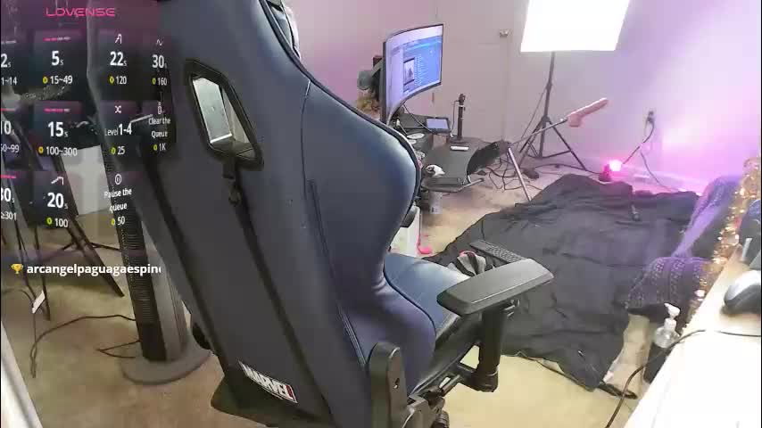 smoothj2015 Cam Model Chat December 30, 2025