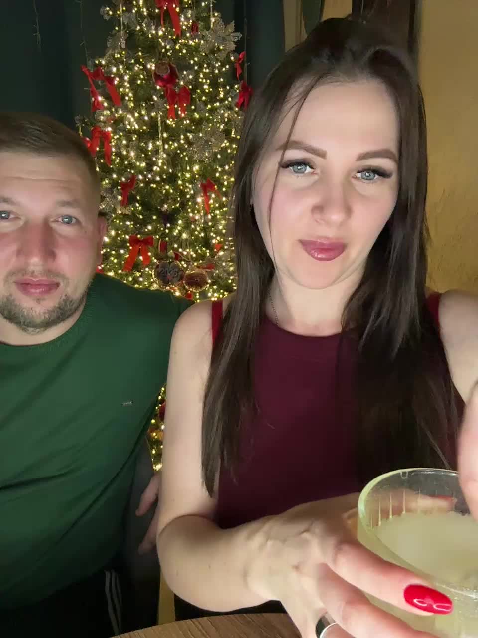 SladenkieVmeste Cam Model Chat December 30, 2025