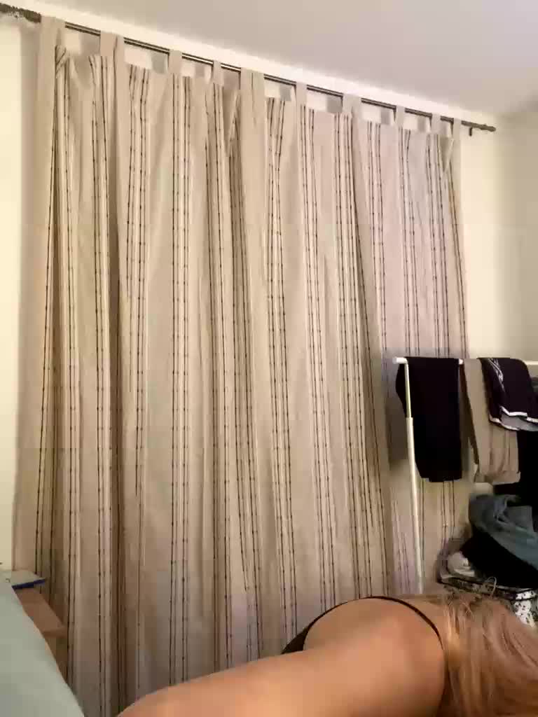 lina_wap Cam Model Chat December 30, 2025