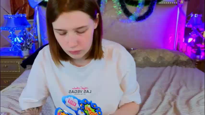 berry_assortment Cam Model Chat December 30, 2025