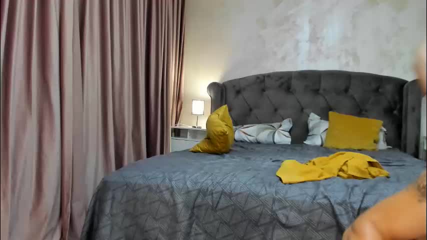 nicepussyfuckk18 Cam Model Chat December 30, 2025