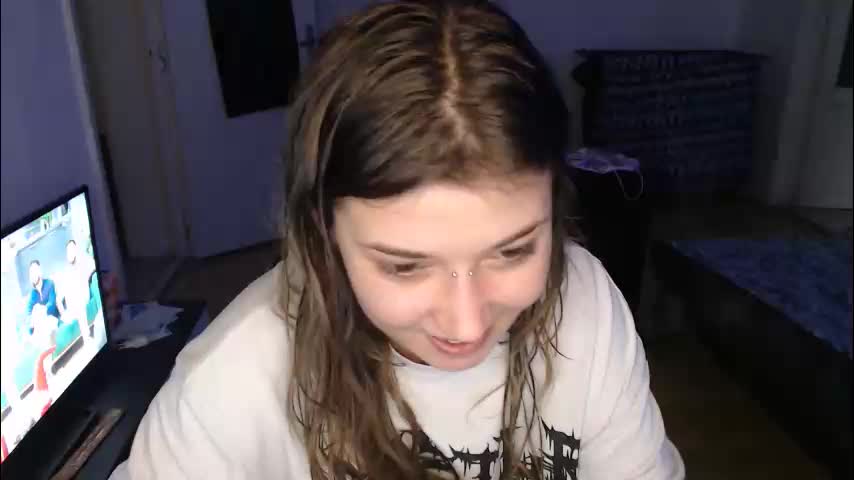 aliens4twenty Cam Model Chat December 30, 2025