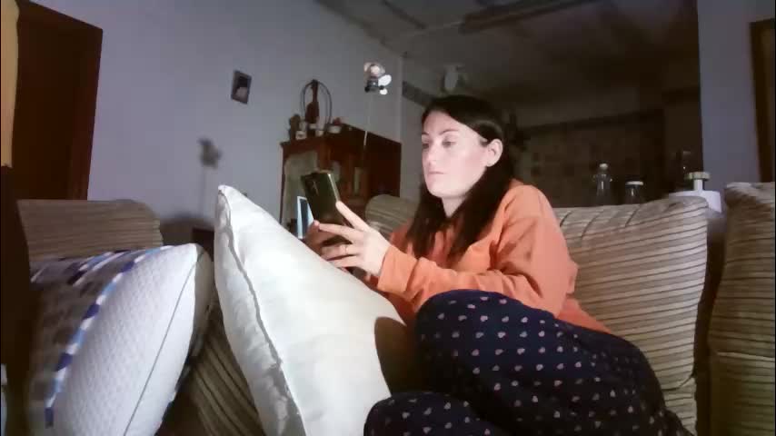 lolahueso Cam Model Chat December 30, 2025