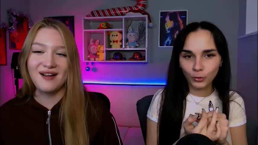 ariana_ross7 Cam Model Chat December 30, 2025