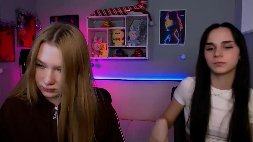 playful_sophie Cam Model Chat December 30, 2025