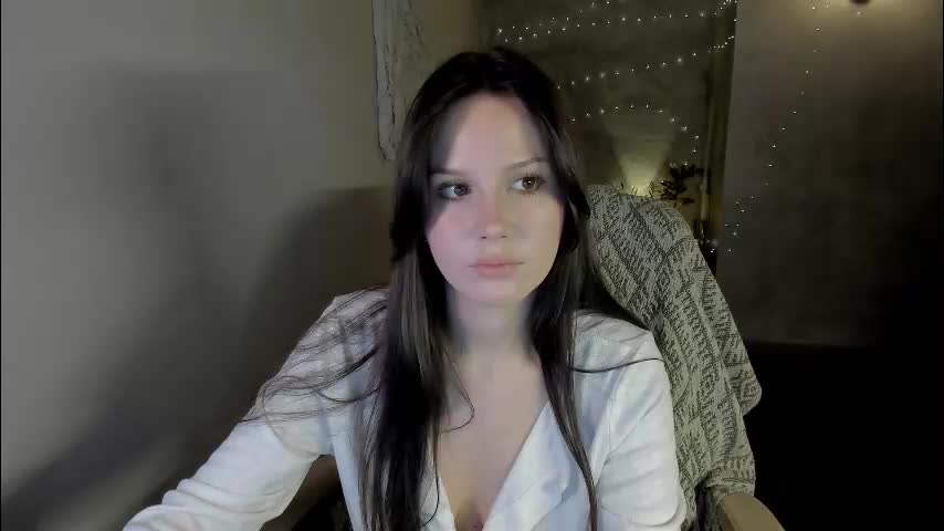 yourher0in Cam Model Chat December 30, 2025