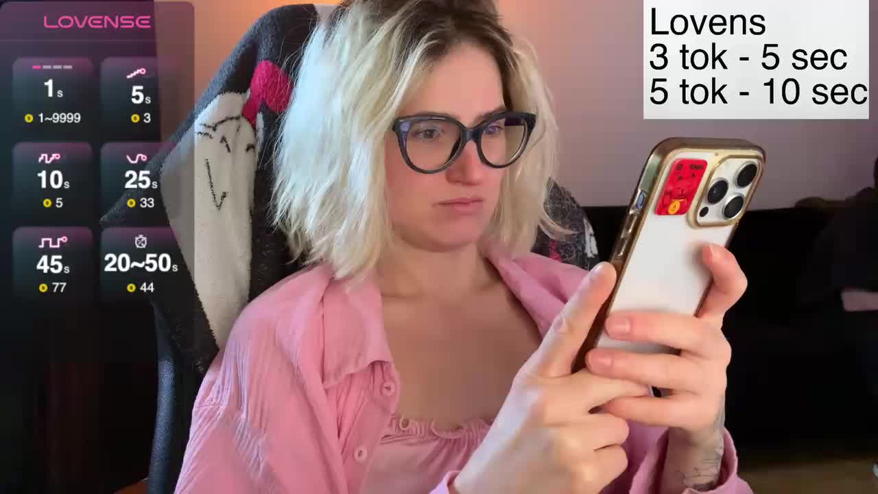 Sexy-Sweets Cam Model Chat December 31, 2025